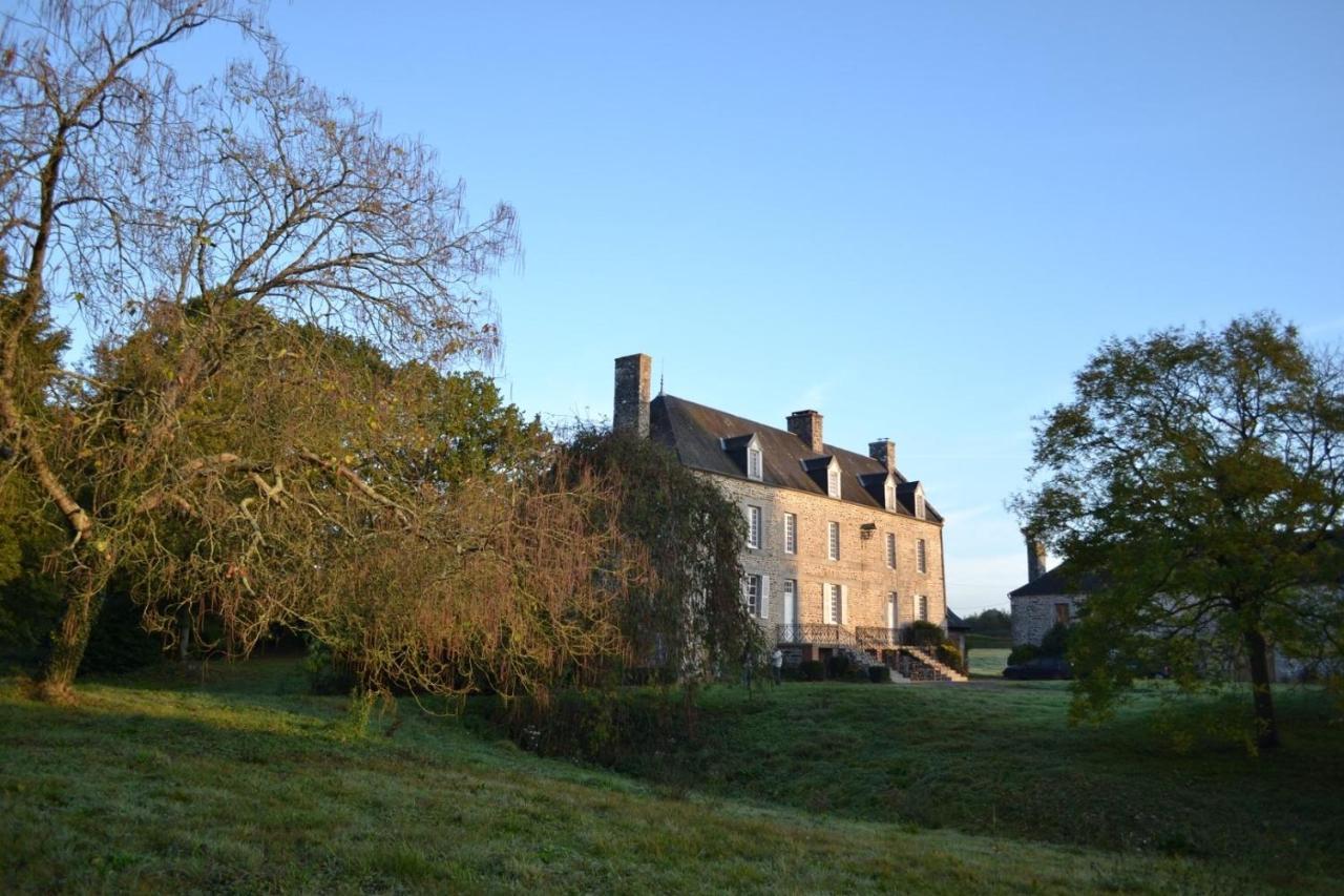 Chateau Isigny, Small, Secret & Charming Chateau Near Mont Saint Michel, Normandy Exterior photo