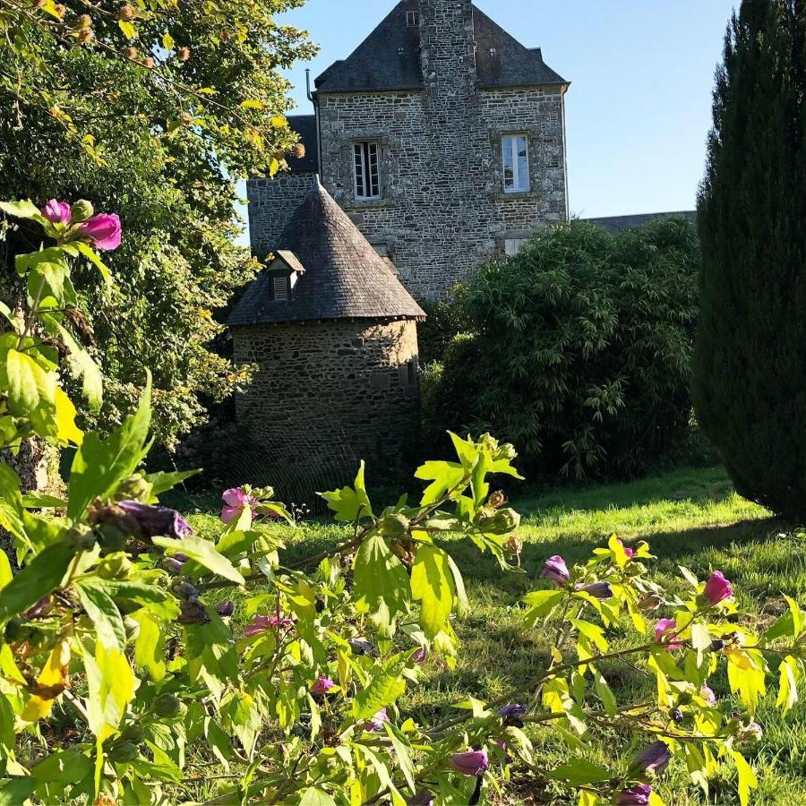 Chateau Isigny, Ideal Pour Les Familles Avec Enfants Et Les Animaux De Compagnie, Situe A Proximite Du Mont Saint-Michel Exterior photo