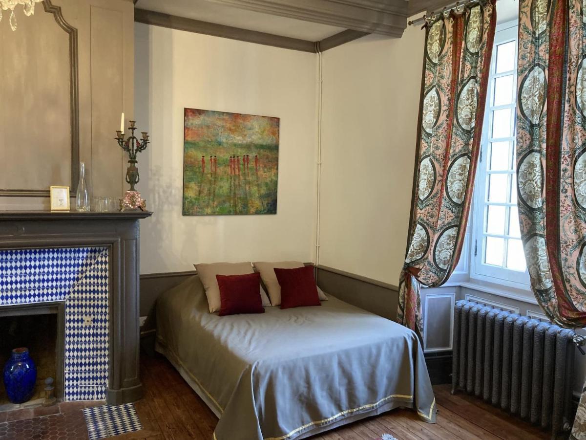 Chateau Isigny, Ideal Pour Les Familles Avec Enfants Et Les Animaux De Compagnie, Situe A Proximite Du Mont Saint-Michel Exterior photo